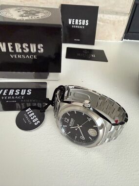 NWT Versus by Versace Lexington Quartz Men’s Silver-Tone Watch with Black Dial